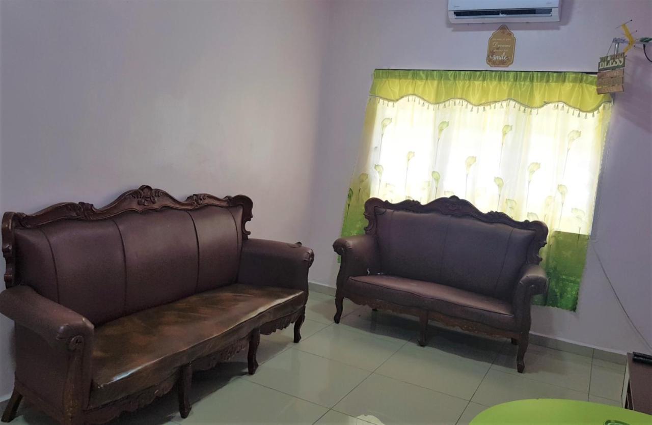 Oyo Home 90250 Sutera Wangi 3Bhk Apartment Ayer Keroh Extérieur photo